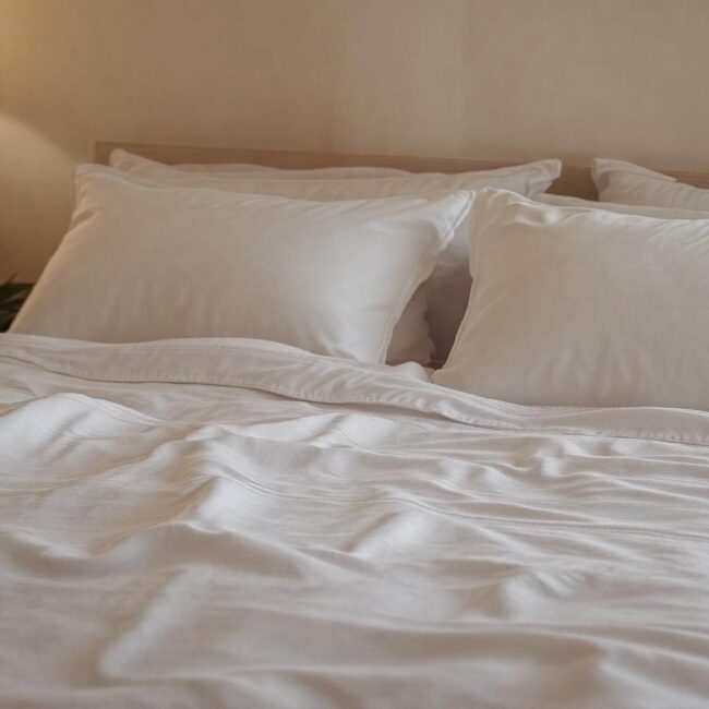 Czy wykrochmalenie chroni pościel przed kurzem